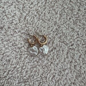 Princess Polly pearl heart hoops